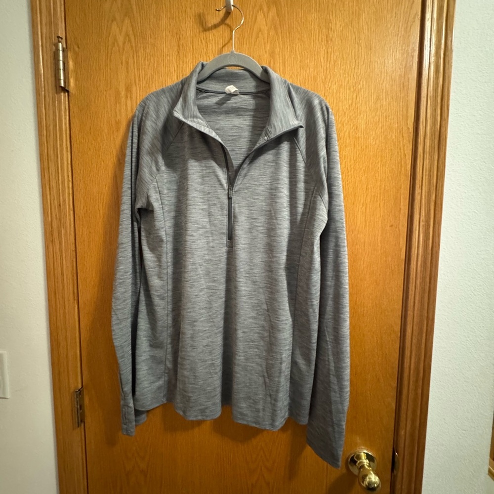 Under Armour Gray Quarter-Zip Pullover xl